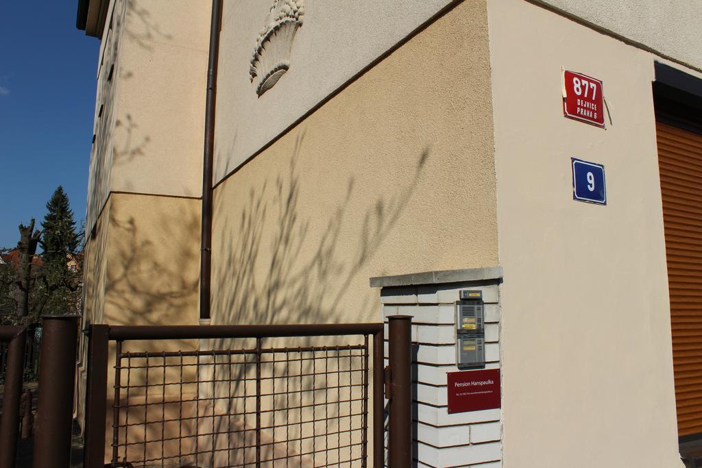 Pension Hanspaulka Прага Екстериор снимка